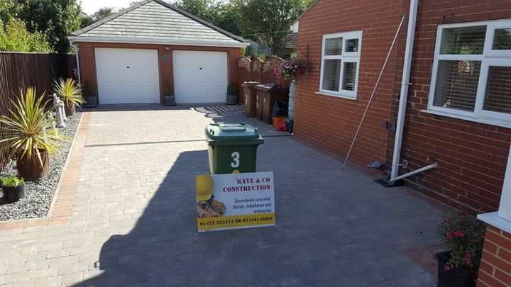 Customer driveway and patio laid by our team.