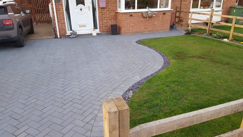 A customers drive way laid by out team.